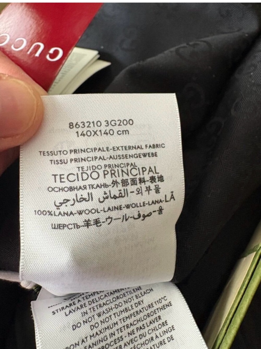 Gucci Black Shawl with Logo Tag - Picture 6 of 12